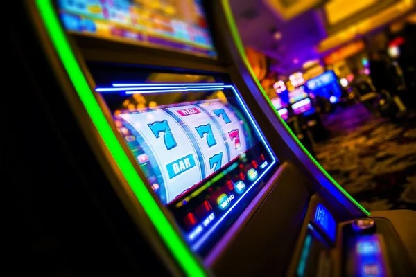 Mobile app live casino controls for Phoenix Rises on klix4d login